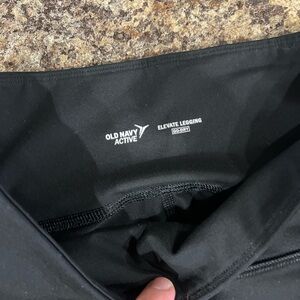 Old Navy Active Go-Dry Black Leggings